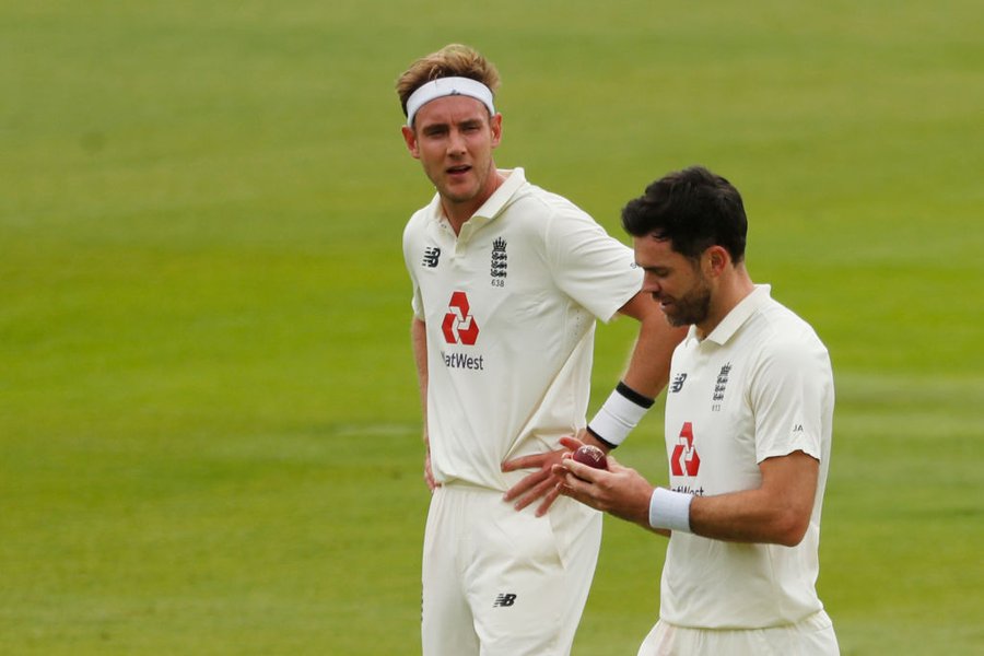 Old Trafford win a sign from the gods for England to do away with five-bowler ploy