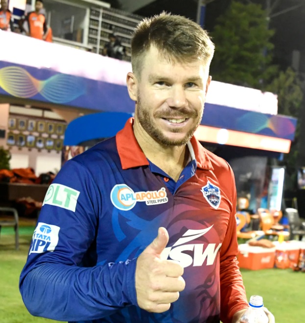 IPL 2022, PBKS vs DC | Internet reacts as David Warner grabs superb diving low catch to remove Jitesh Sharma