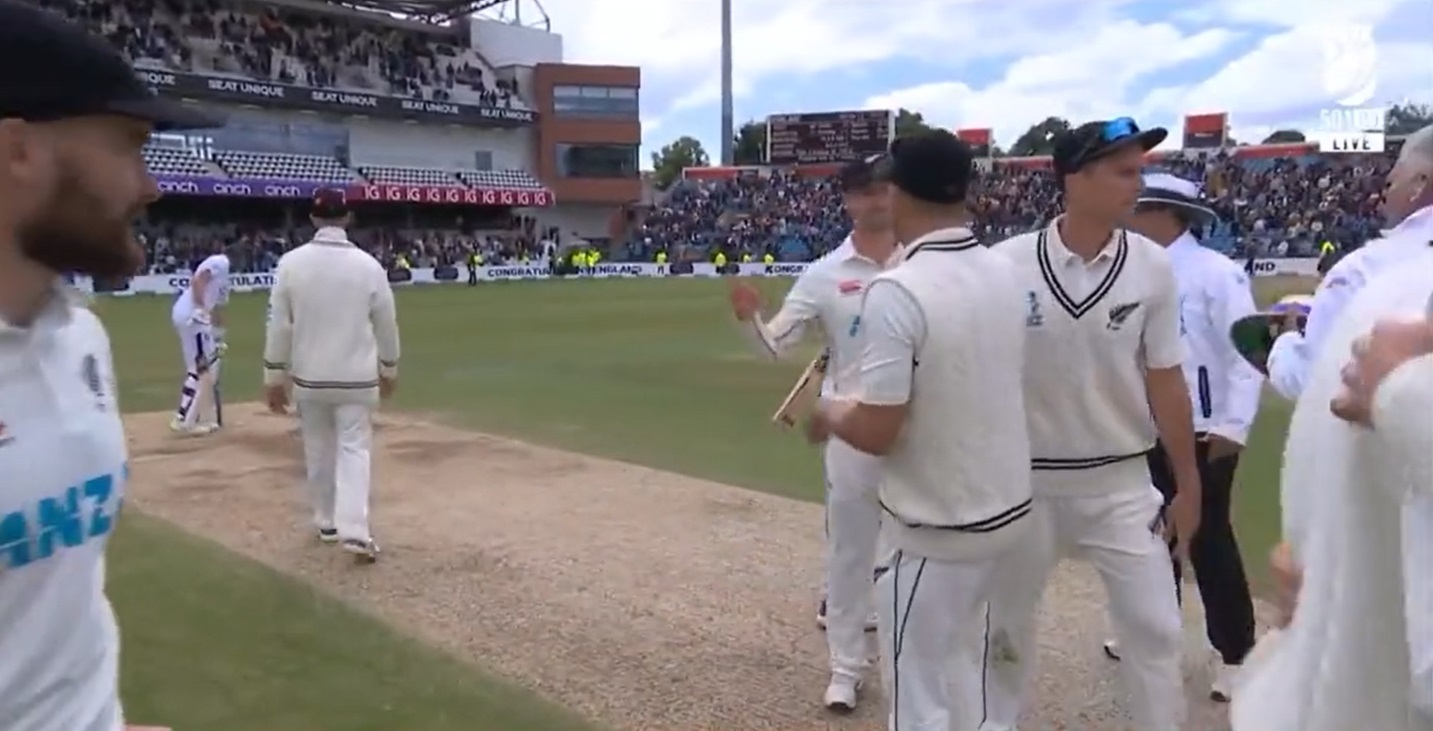WATCH | ‘Gentleman’ Joe Root hands over a stump to Daryl Mitchell after England’s whitewash over New Zealand