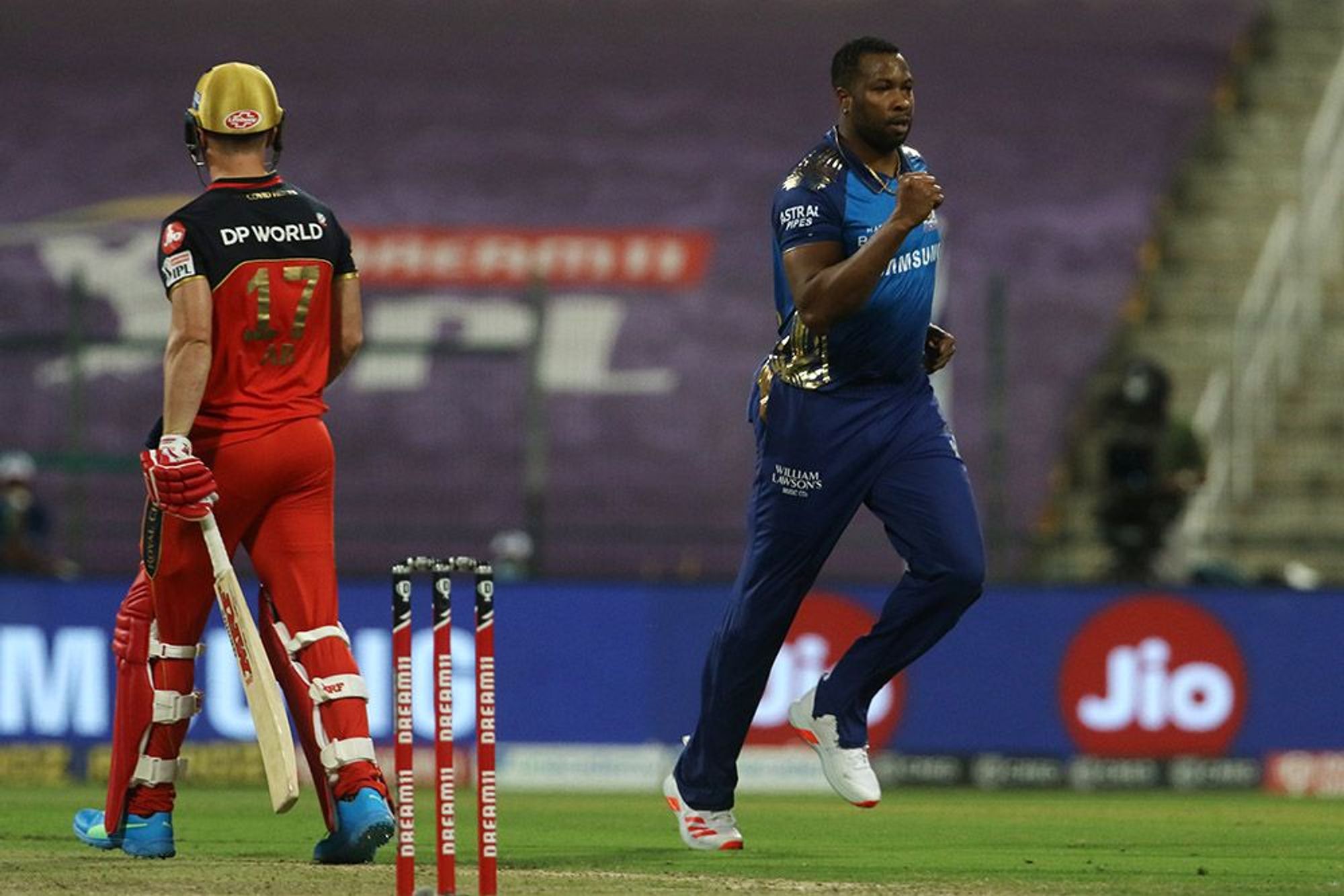 IPL 2020 | Was nice for the side to get rid of AB de Villiers and Virat Kohli early, states Trent Boult
