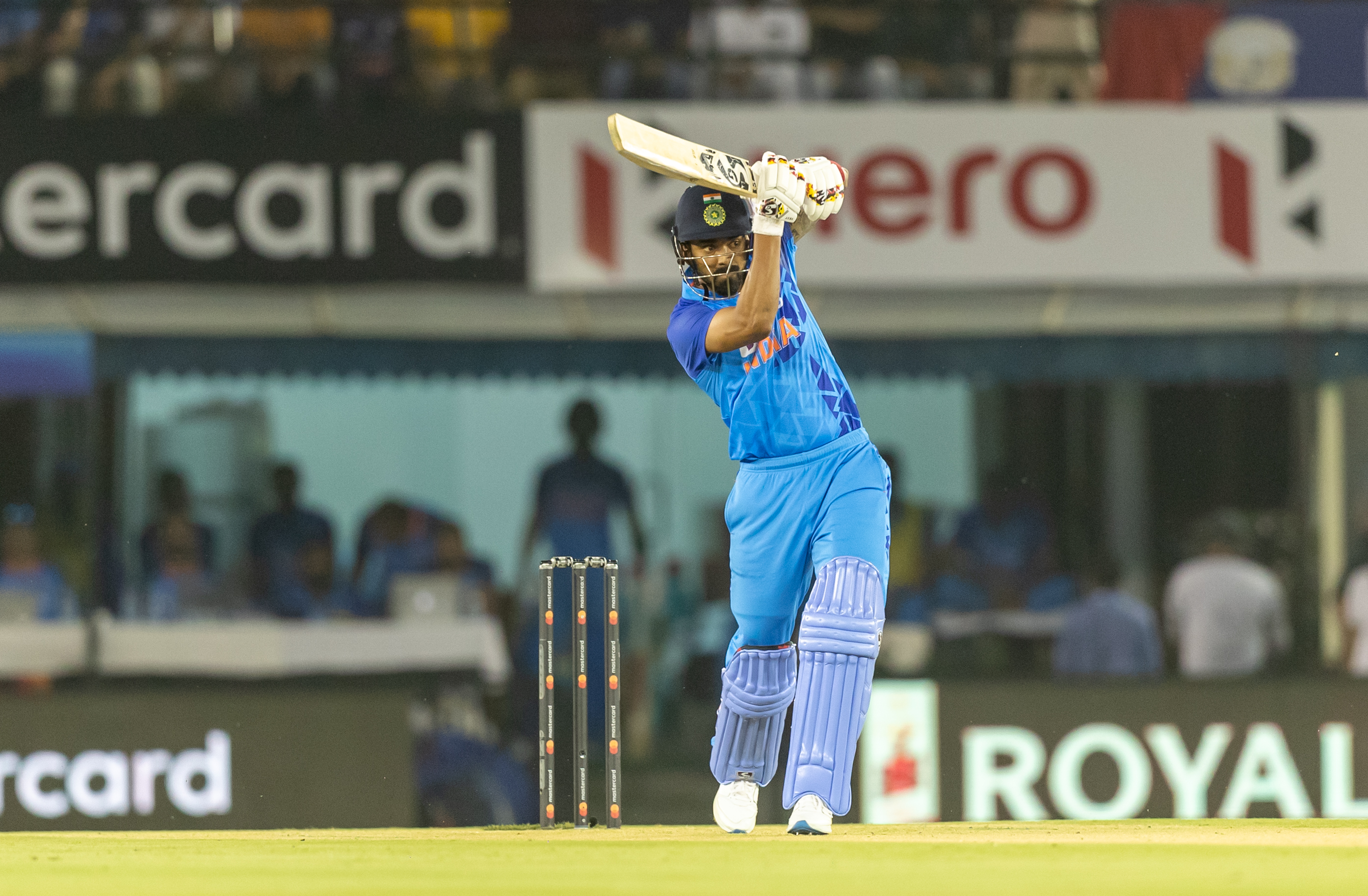 IND vs AUS 2022, 1st T20I | Internet reacts to Rohit Sharma amazed by KL Rahul’s 92-meter gorgeous flick