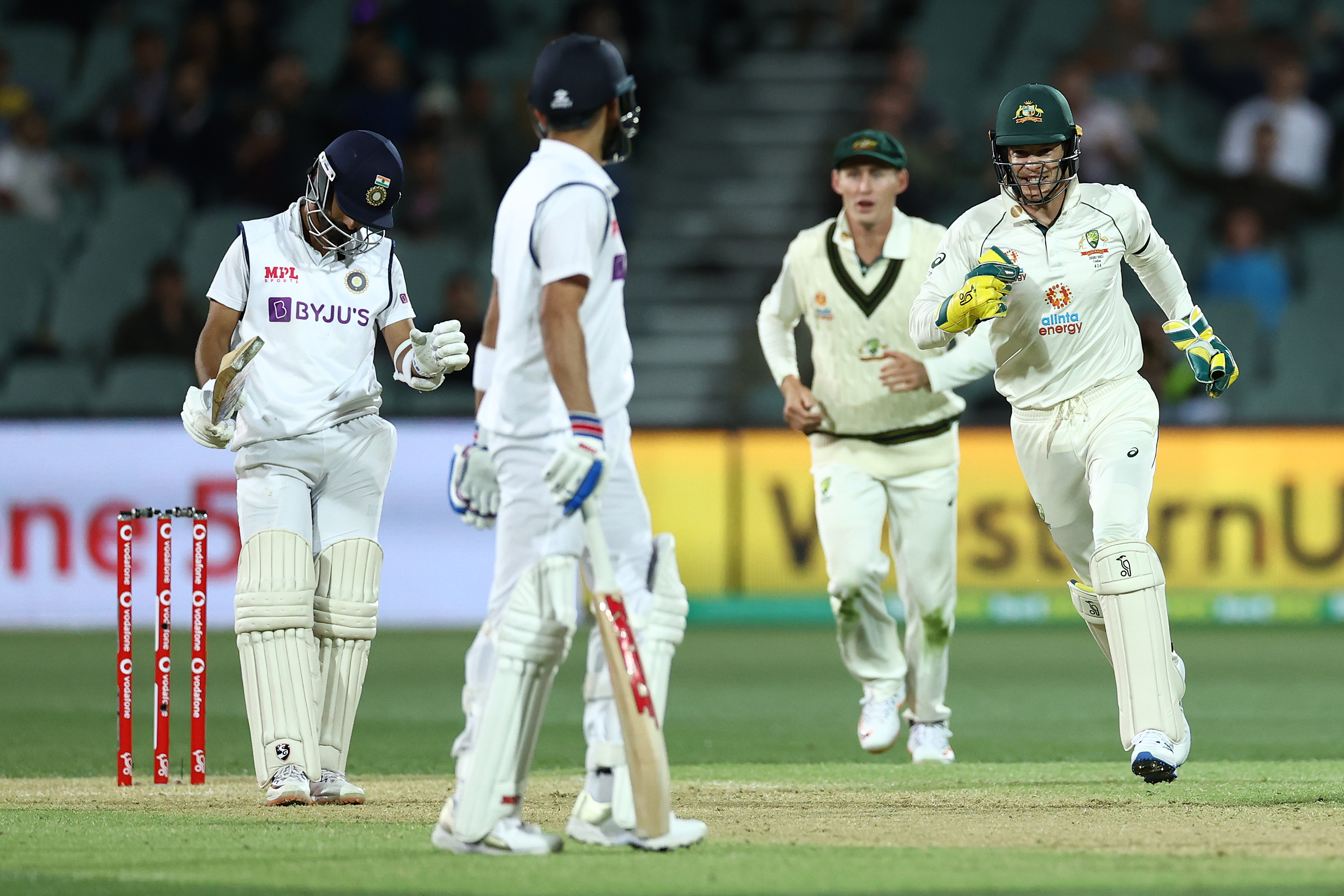 VIDEO | Rahane 'apologizes' to Virat Kohli after selling him down the river with a terrible call