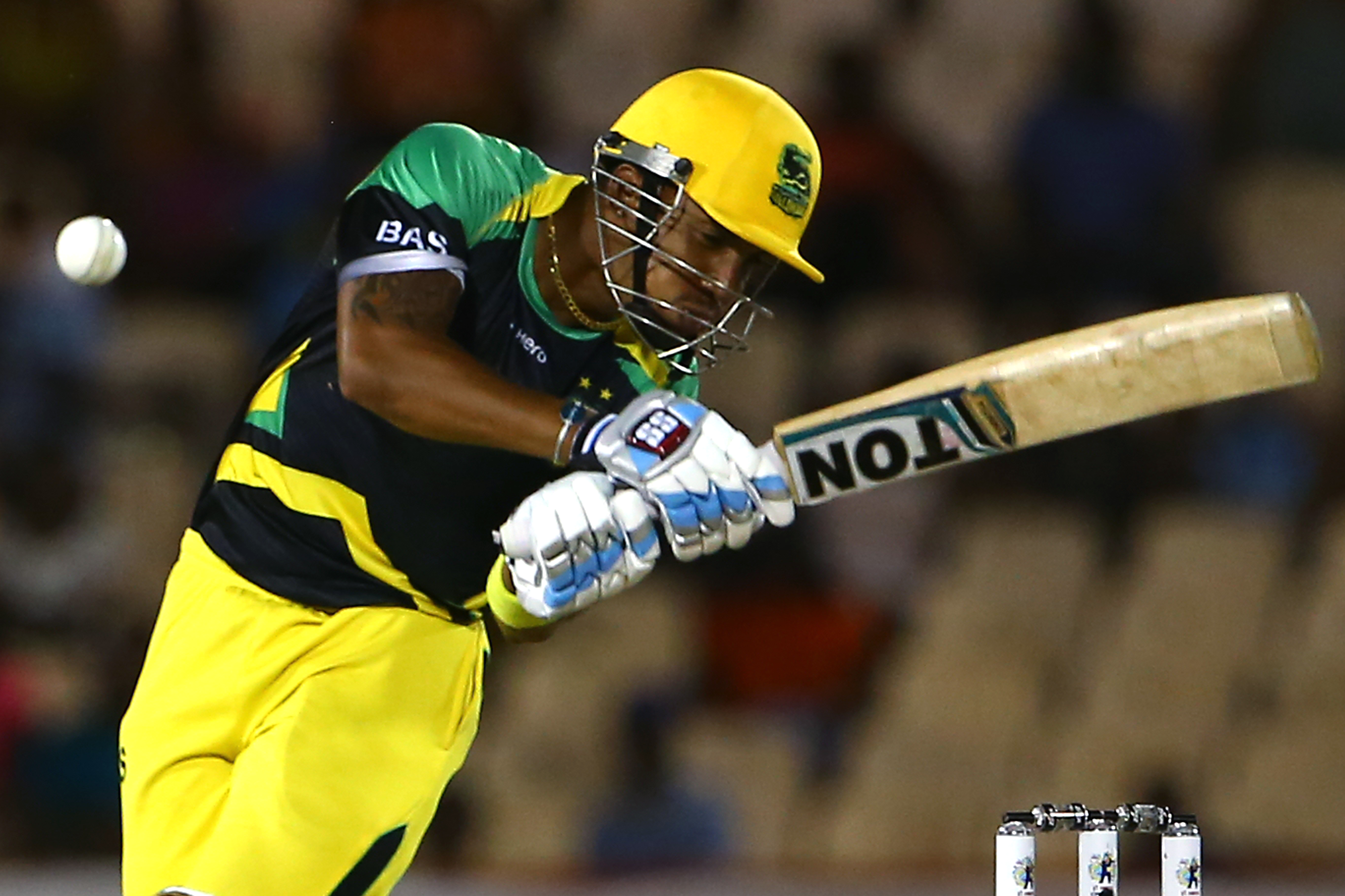 Lendl Simmons temporary replacement for Colin Munro in CPL