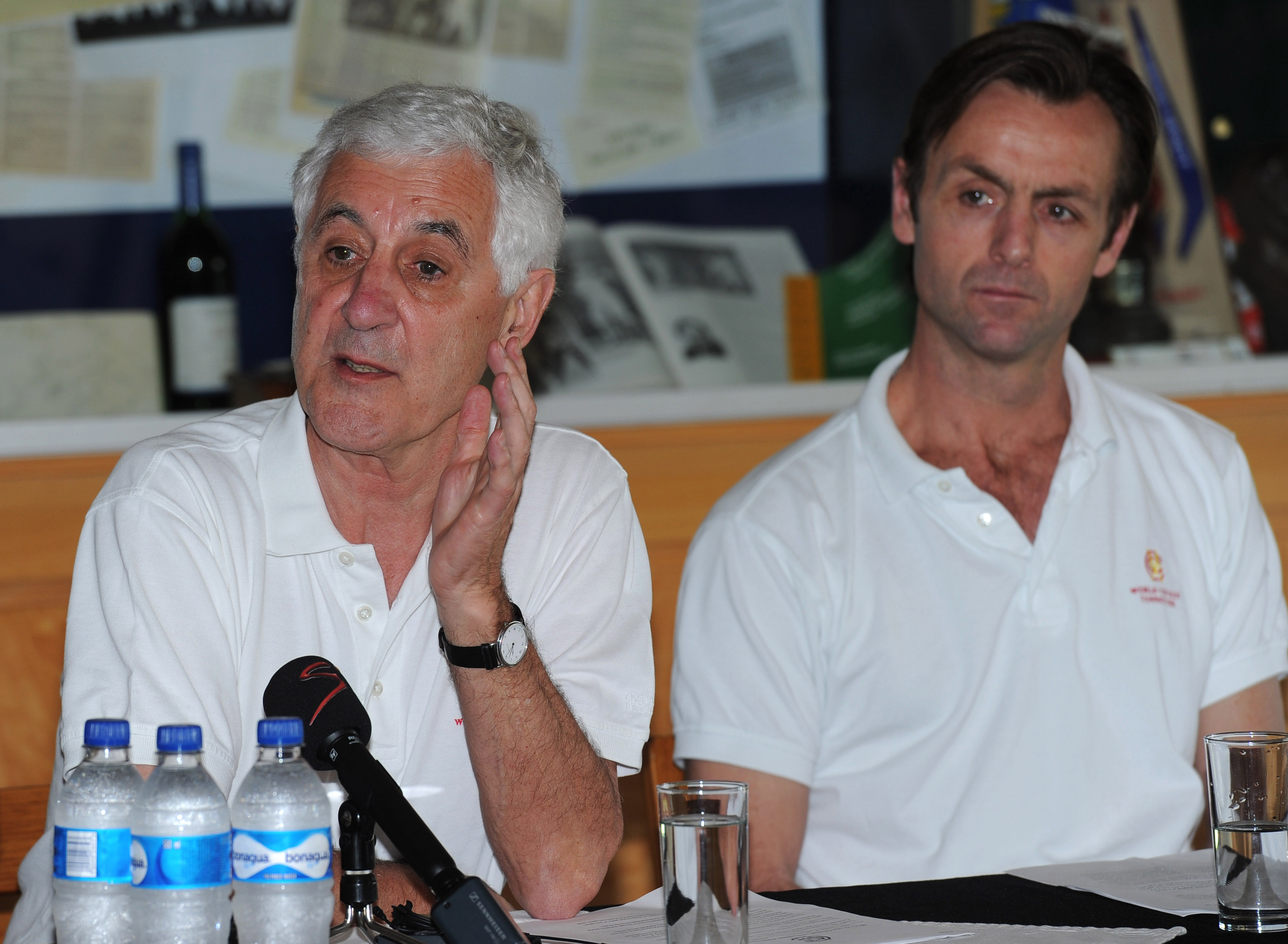 Mike Brearley admires Smith and Kohli's leadership qualities