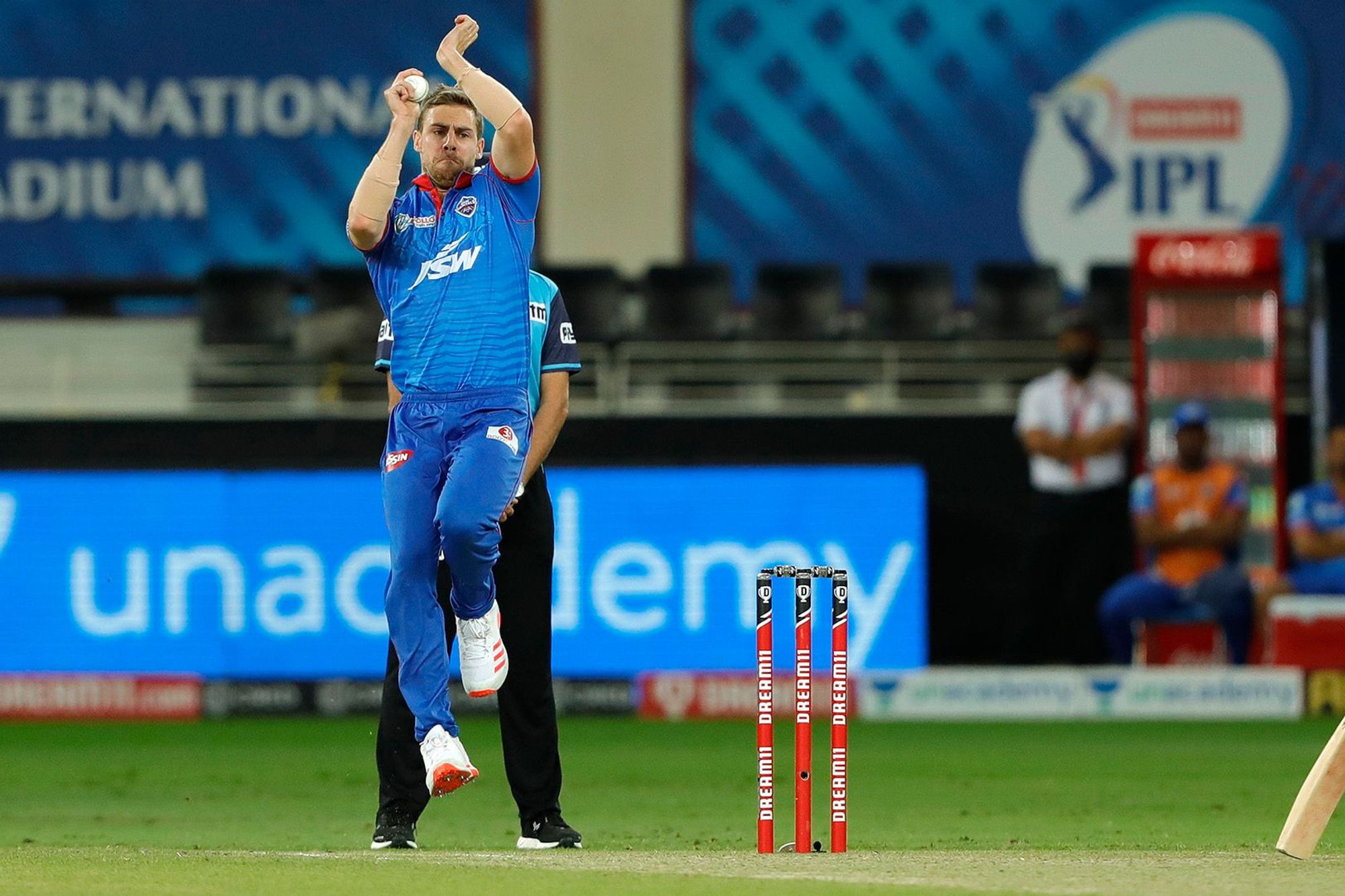 Twitter reacts to Anrich Nortje’s ‘fireball’ leaving Manish Pandey clueless