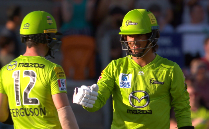 BBL 2021-22 | WATCH: Oliver Davies smashes an inside-out six against Rashid Khan