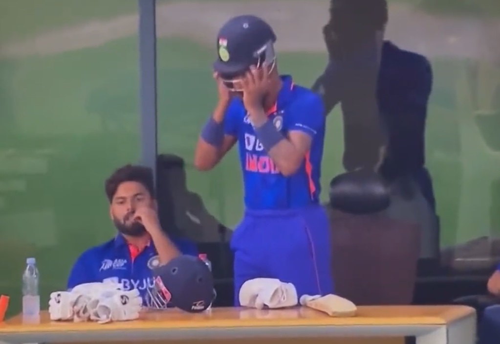 Asia Cup 2022, IND vs SL | Internet reacts to Rishabh Pant’s dejected face after Hardik Pandya’s promotion
