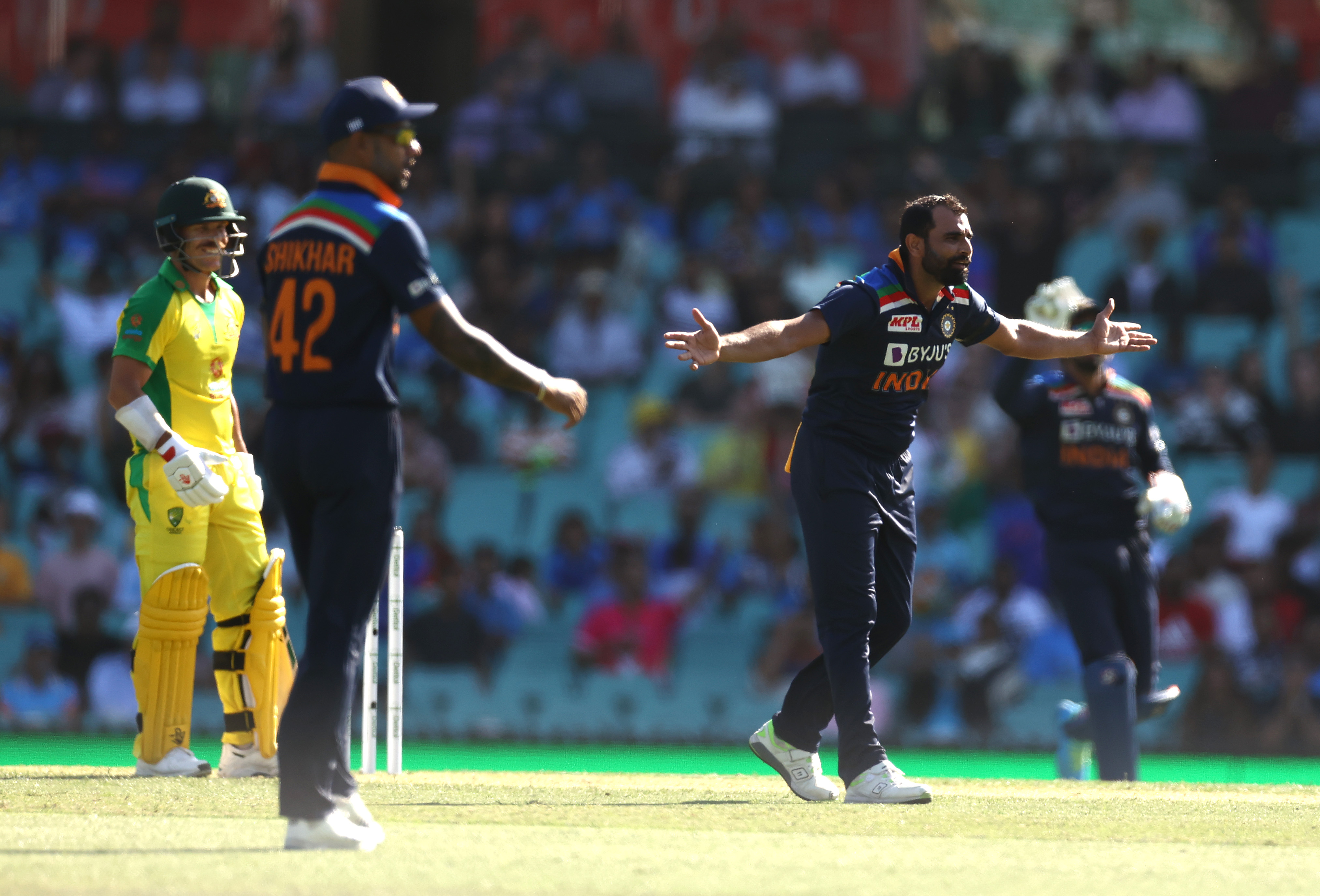 Twitter reacts to desperate Virat Kohli's eagle-eyed review landing India unlikely breakthrough