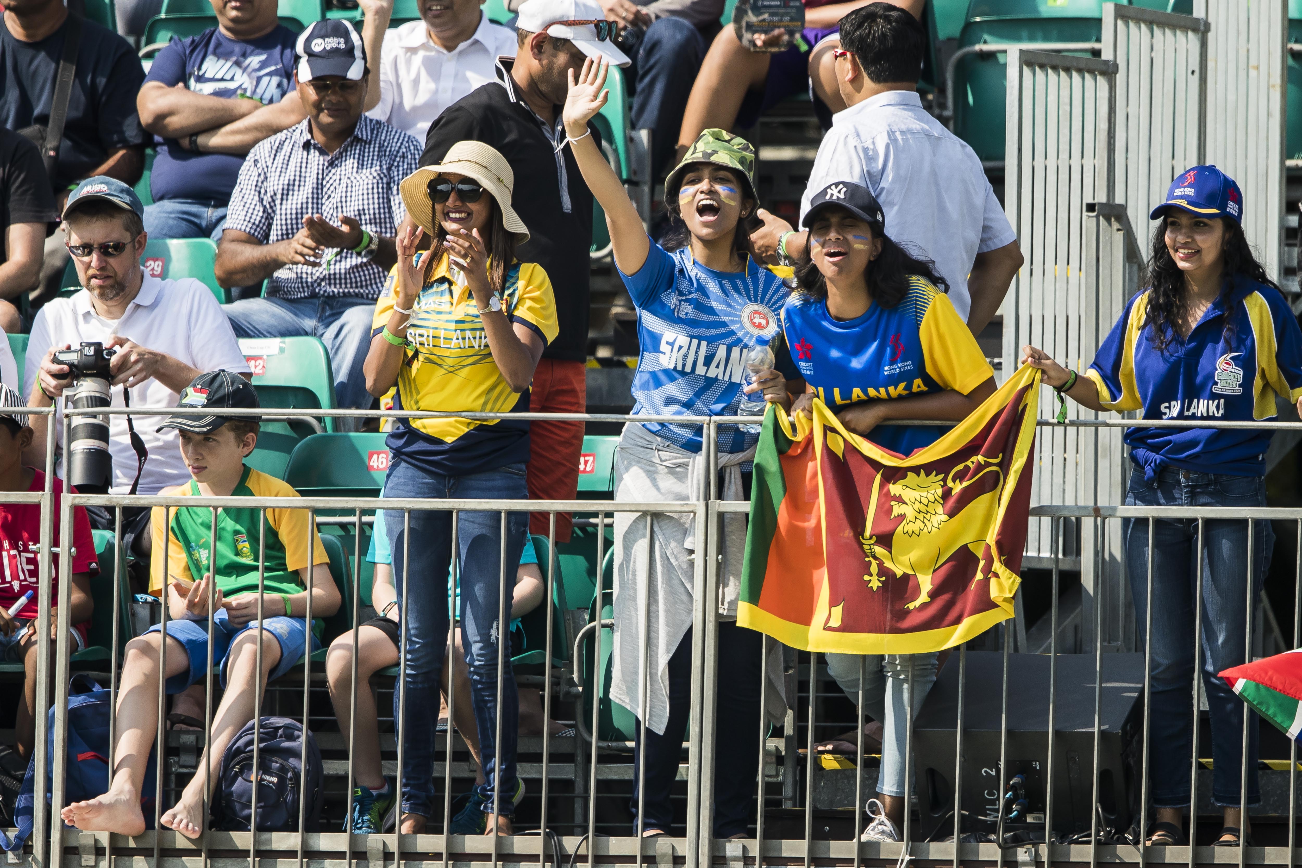 VIDEO | Sri Lanka find new ways to embarrass fans, gets five-run penalty for clumsiness