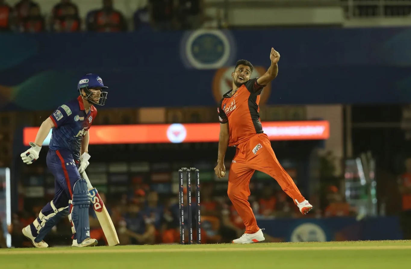 IPL 2022, DC vs SRH | Twitter reacts as Umran Malik bowls fastest delivery of the season to Rovman Powell