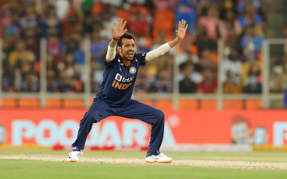 Twitter reacts to Chahal's celebrappeal after Malan fails to read his variation