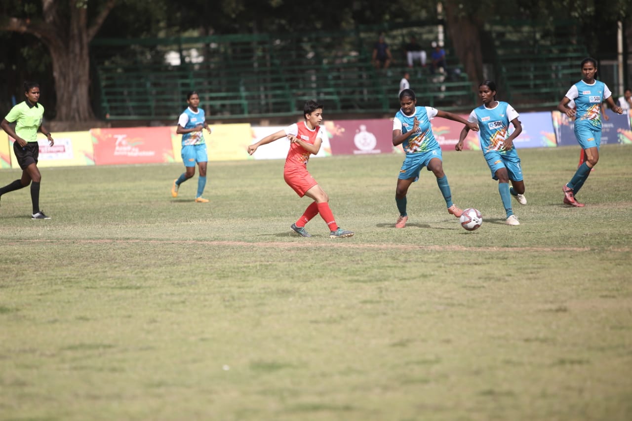 Khelo India Youth Games | Tamil Nadu pip Haryana in girl's football semis, to face Jharkhand in final