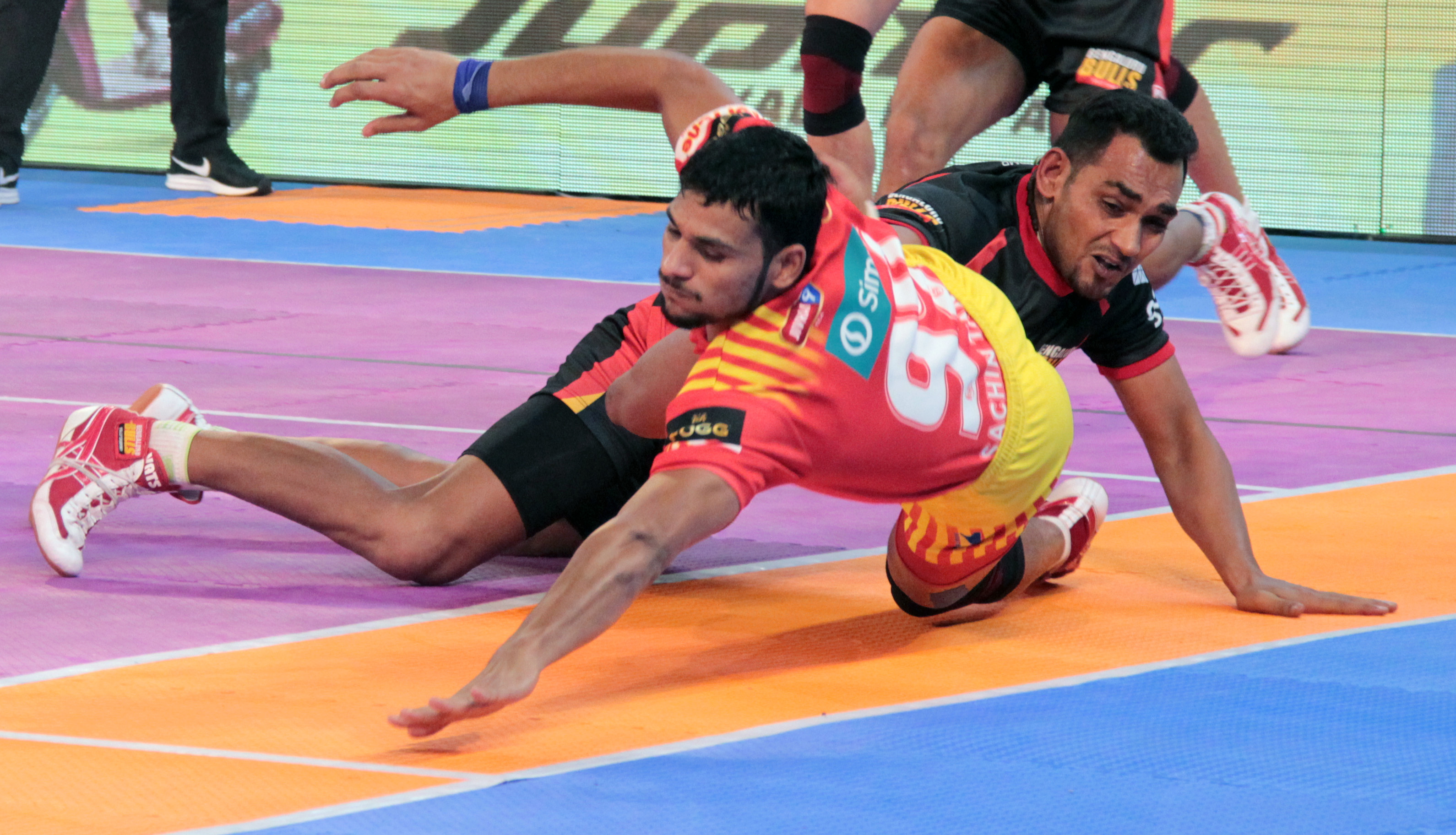 PKL | Gujarat Fortunegiants make it five in a row at home