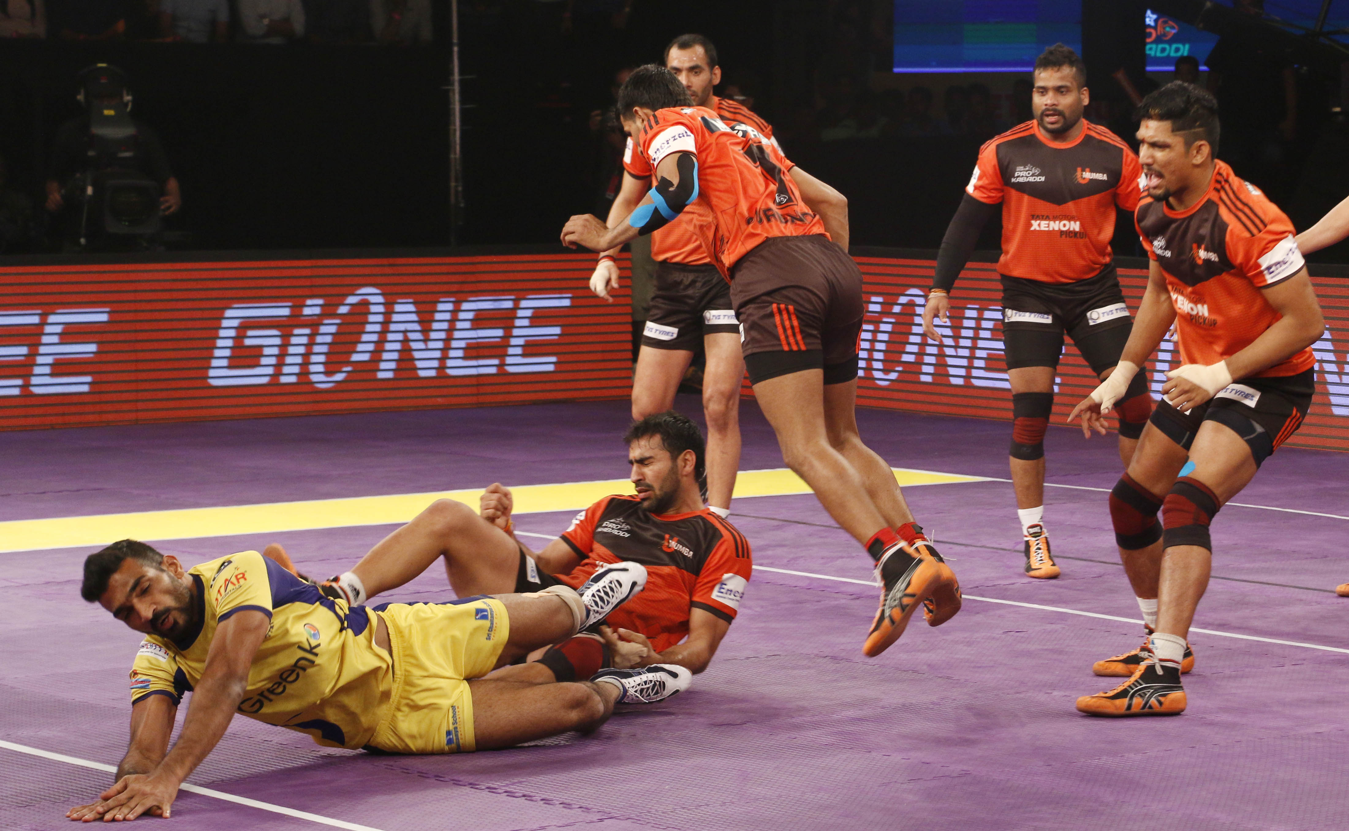 Pro Kabaddi 2016 :U Mumba vs Telegu Titans | Live scores, match centre, and commentary