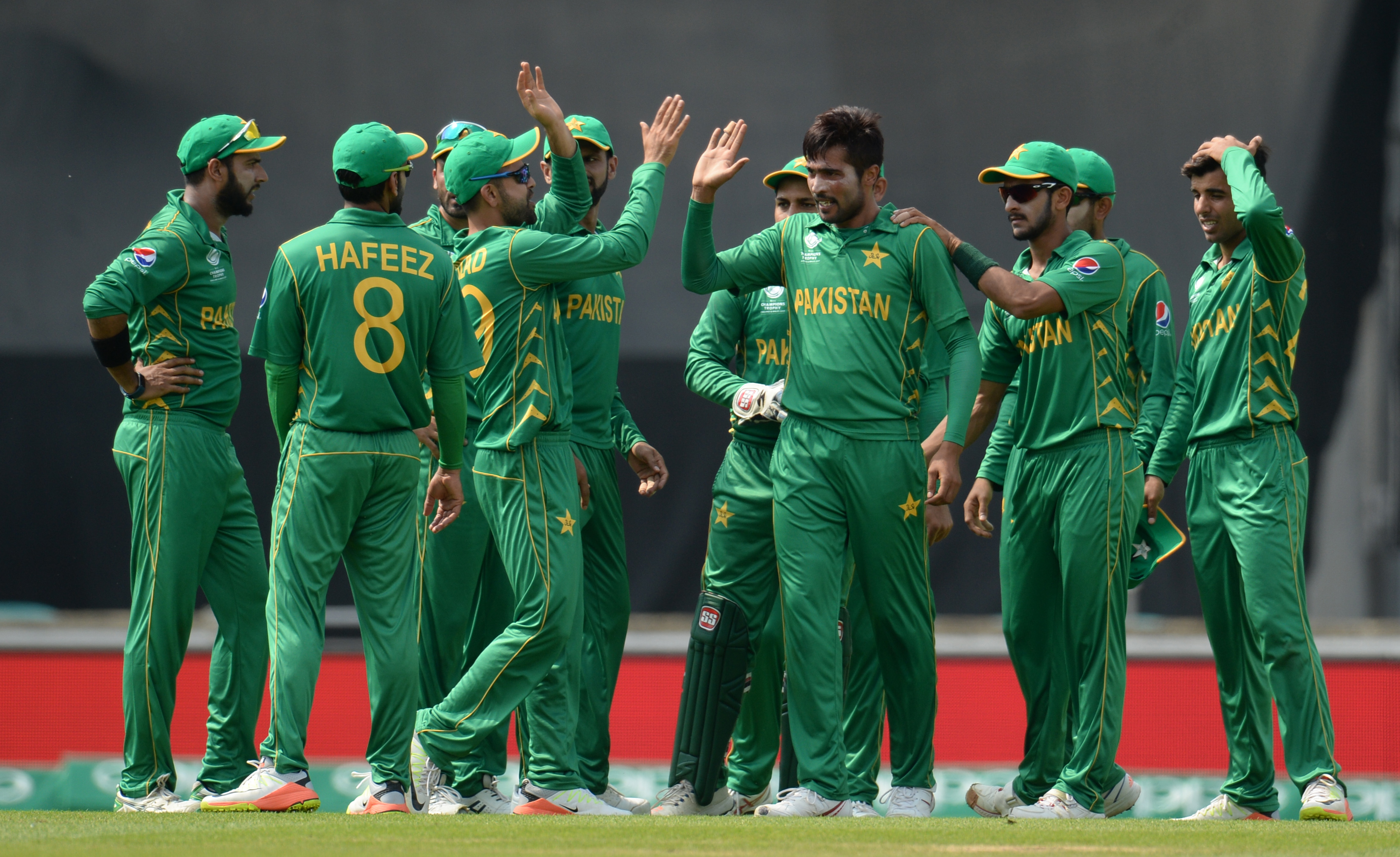 Pakistan thrash India to clinch maiden Champions Trophy