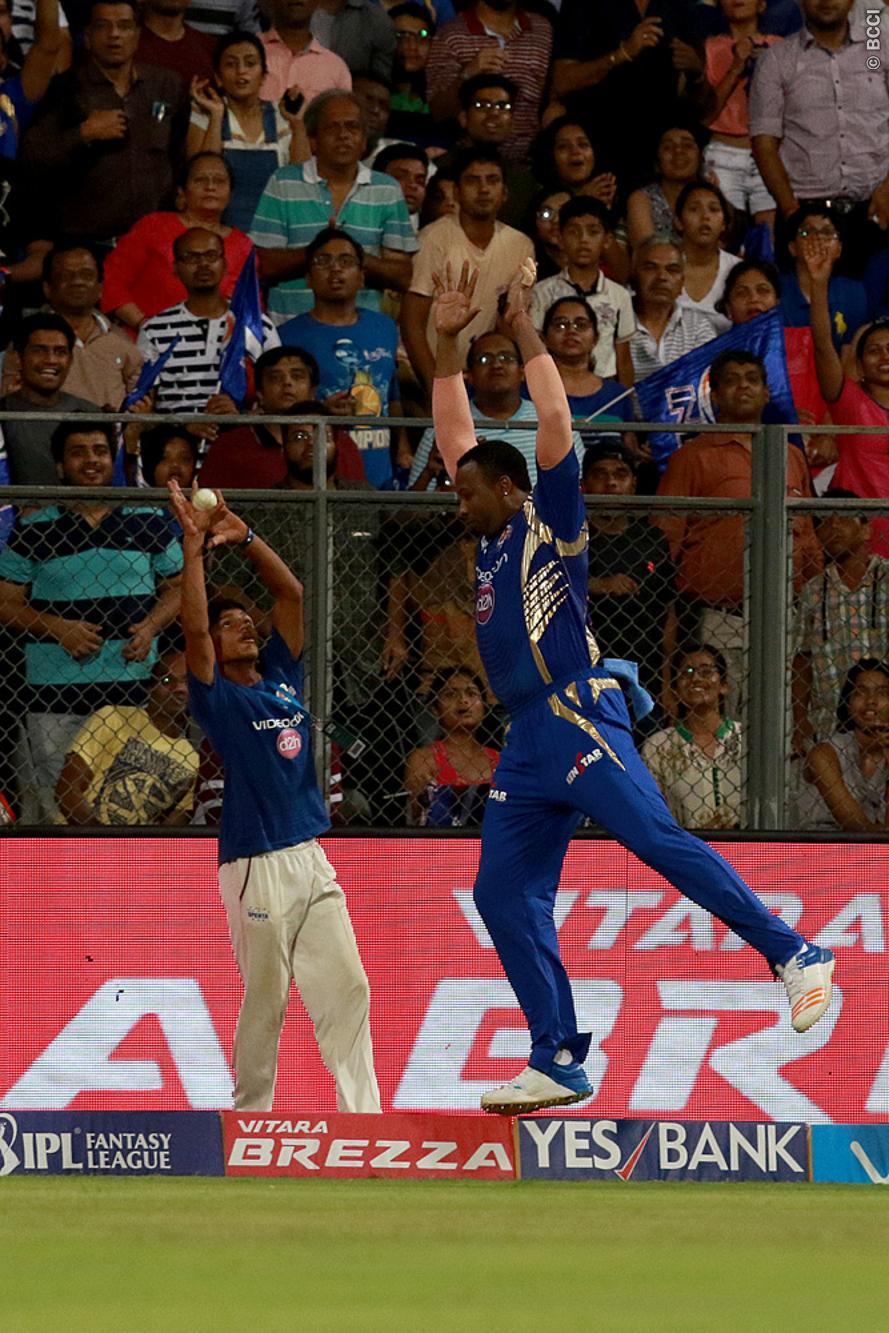 Watch: Pollard's hilarious blunder costs his side four runs