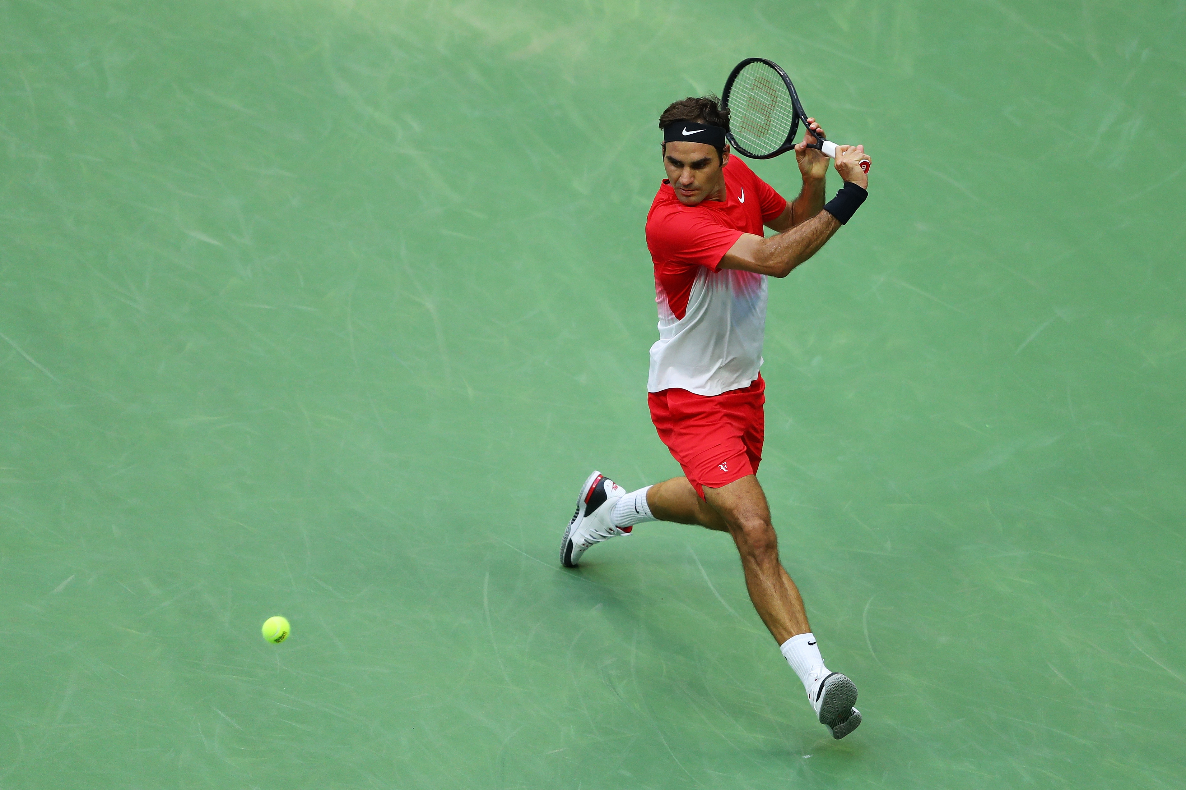 VIDEO | Roger Federer stuns Kei Nishikori by backspinning a tennis ball like ping pong