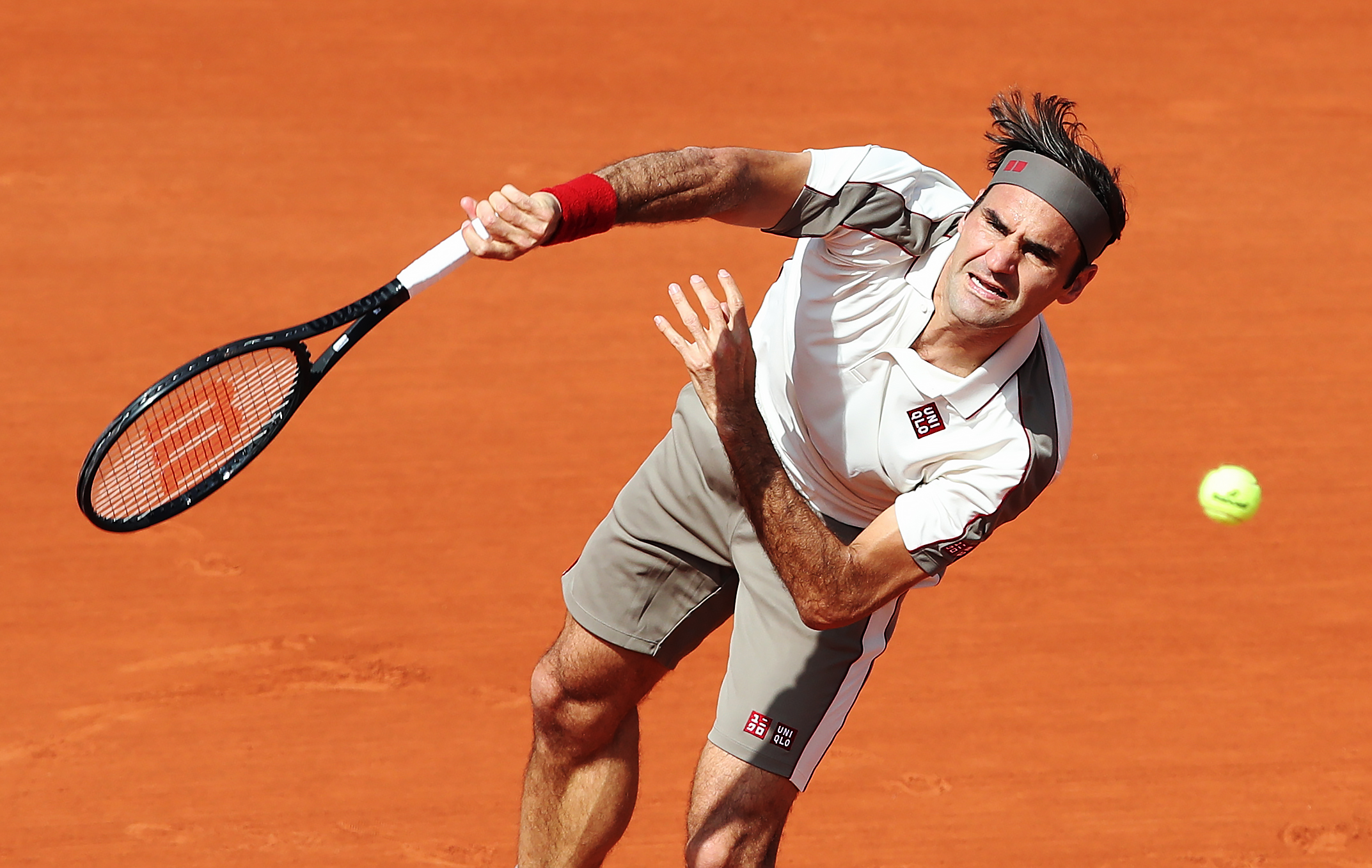 French Open Round Up | Roger Federer creates Grand Slam record as Rafael Nadal survives scare
