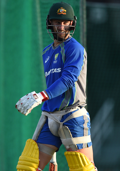 Watch: Mathew Wade doesn't walk despite edging Umesh Yadav