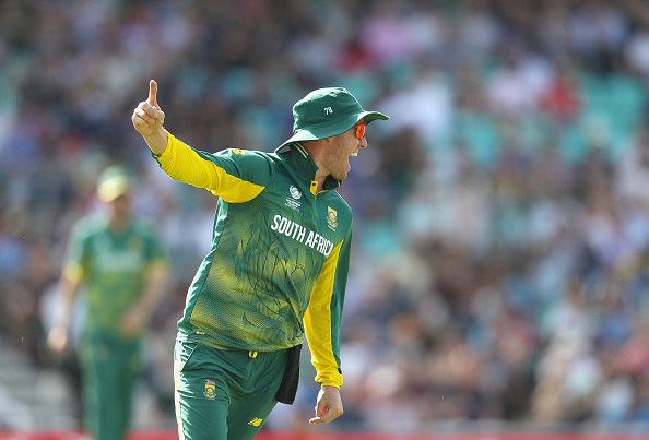 WATCH | AB de Villiers’ spectacular effort sends Dinesh Chandimal back