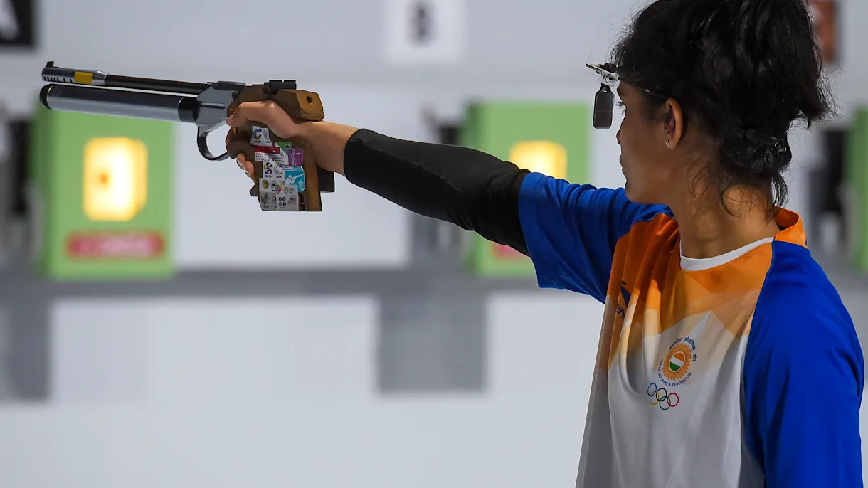 Manu Bhaker takes gold medal in 10m pistol event at National Shooting Championship