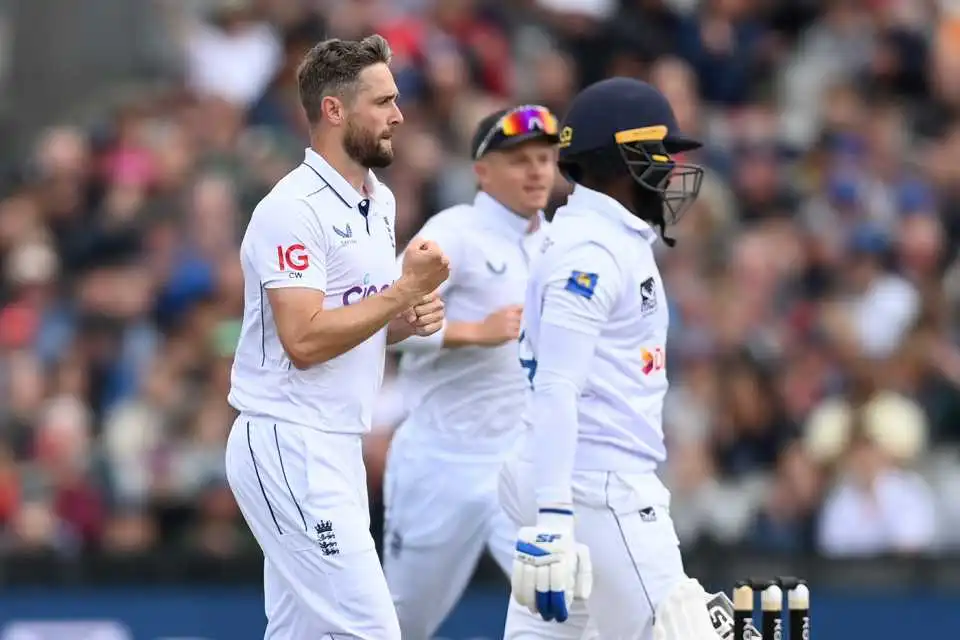 ENG vs SL | Twitter stunned as Woakes inseamer leaves clueless Mathews without reply to trap him plumb