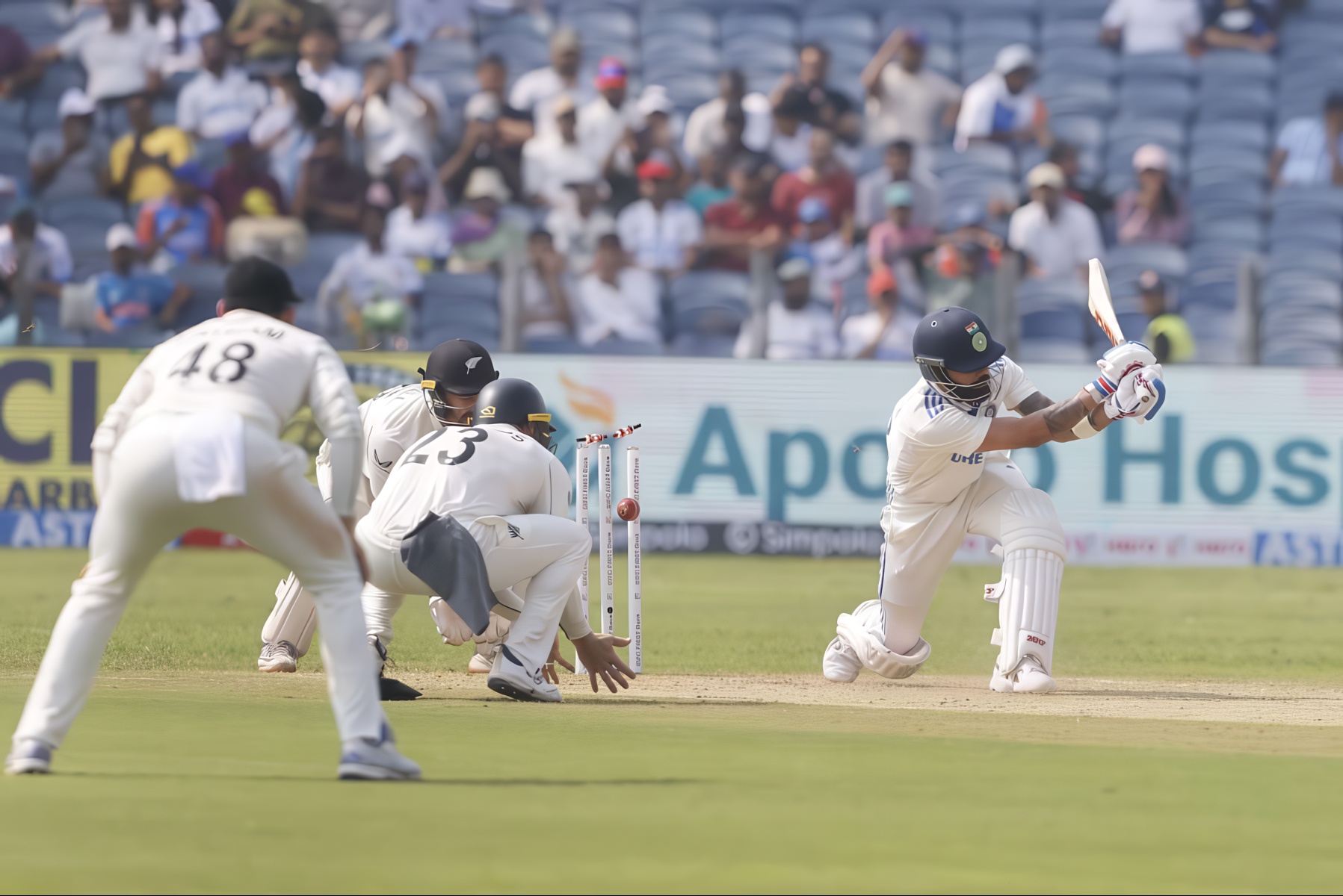 IND vs NZ | Twitter stunned as Kohli falls to new low after succumbing to innocuous Santner full toss