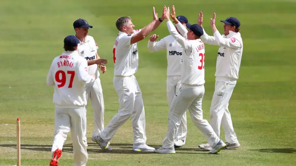 WATCH | Ajeet Dale’s sensational final over secures thrilling tie in Glamorgan vs Gloucestershire match