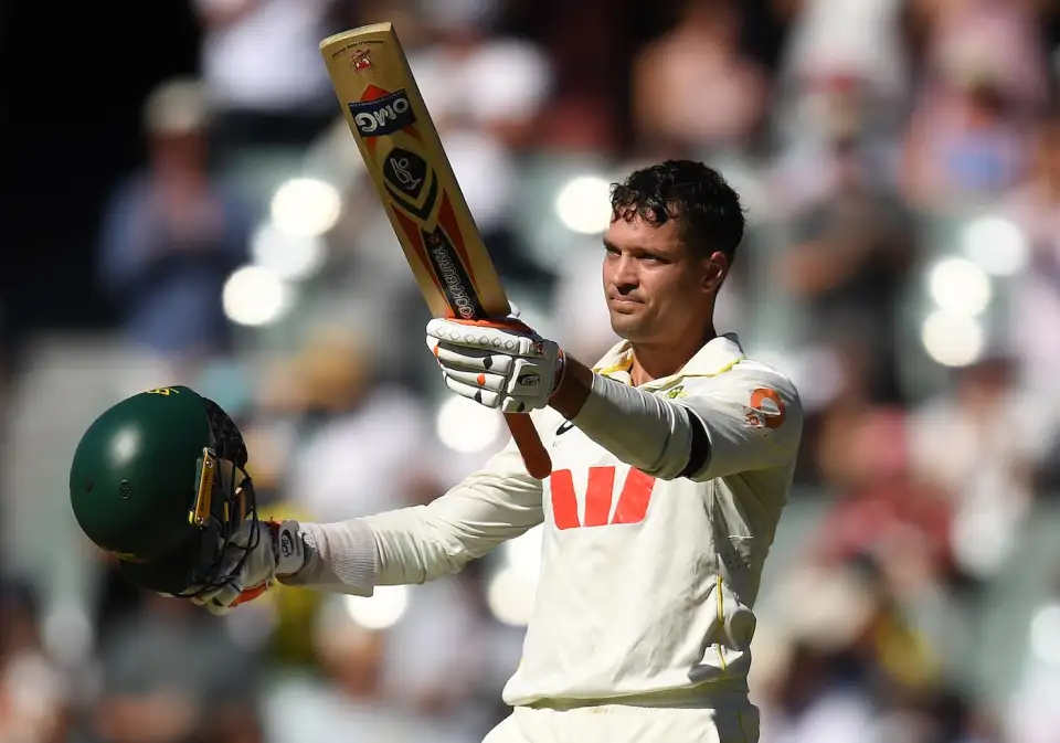 Alex Carey's maiden Ashes ton rescued Australia from 94/4 to help them end Day 1 in Adelaide against England at 326/8