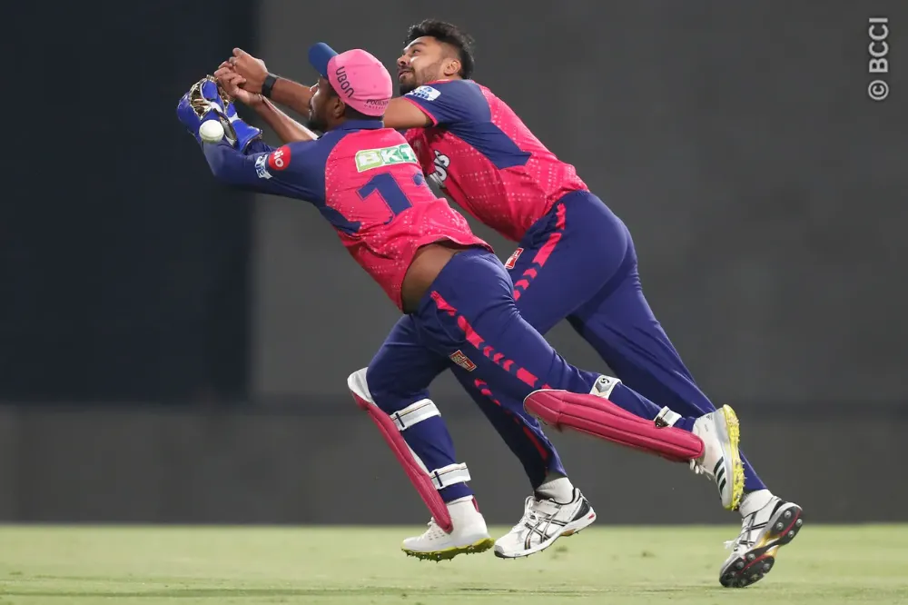 IPL 2024 | Twitter reacts to Avesh Khan furious over Sanju Samson’s trust issue amidst catch drop