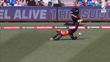WATCH, BBL | Cam Bancroft rides the wavy highs and takes flight to pluck another mid-air stunner