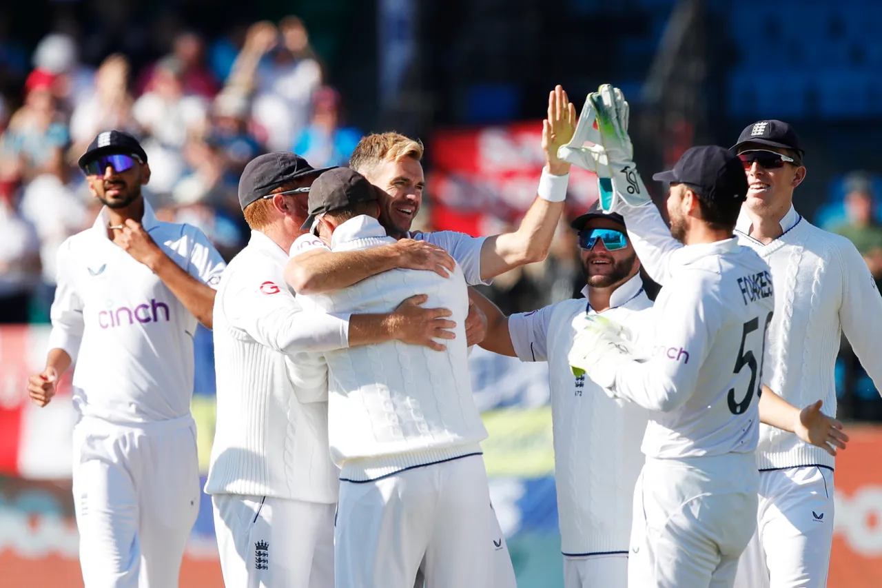 IND vs ENG | Twitter lauds emotional James Anderson becoming first pacer to take 700 Test wickets
