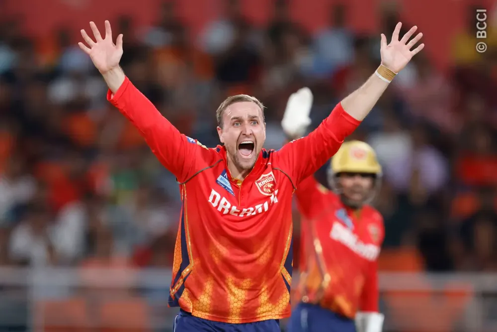 IPL 2024 | Twitter reacts to roaring Livingstone baiting Gill and Miller to turn the table for Kings