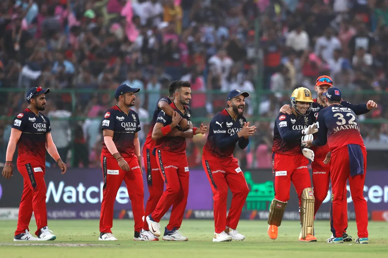 IPL 2023, RR vs RCB | Twitter in disbelief as Anuj Rawat pulls off an MSD with between the legs run-out
