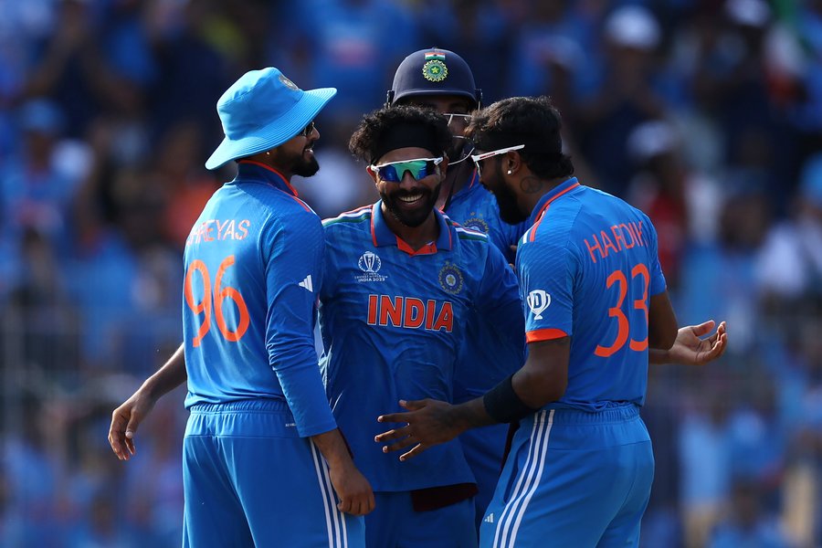 IND vs NZ | Twitter reacts as Daryl Mitchell consoles sulking Jadeja after his frustration costs India four runs