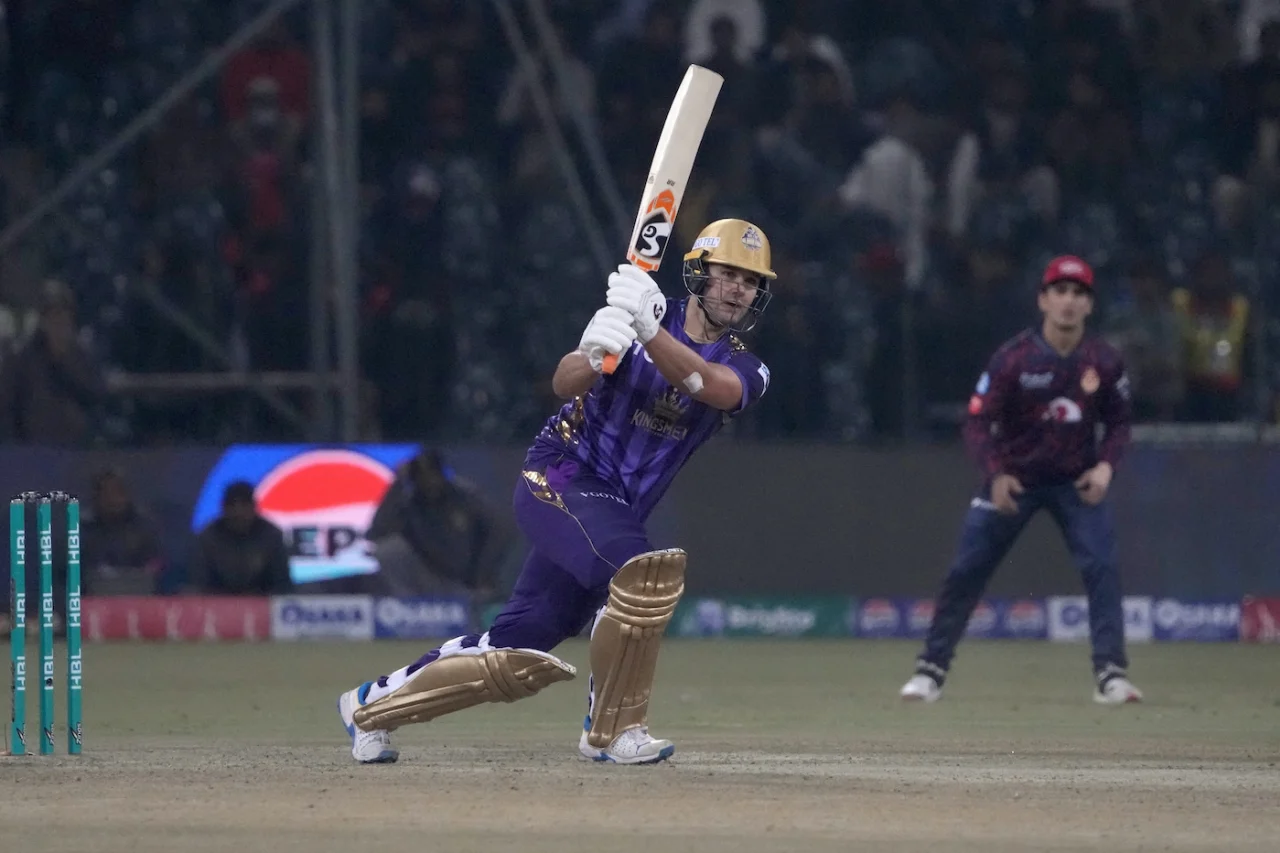 PSL | Twitter stunned as Hawk-Eye shows wrong delivery on review enroute to Roussow's match-winning knock