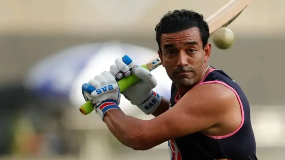 WATCH, Hong Kong Sixes | Robin Uthappa commands the field for India with powerful knock infused with nostalgia