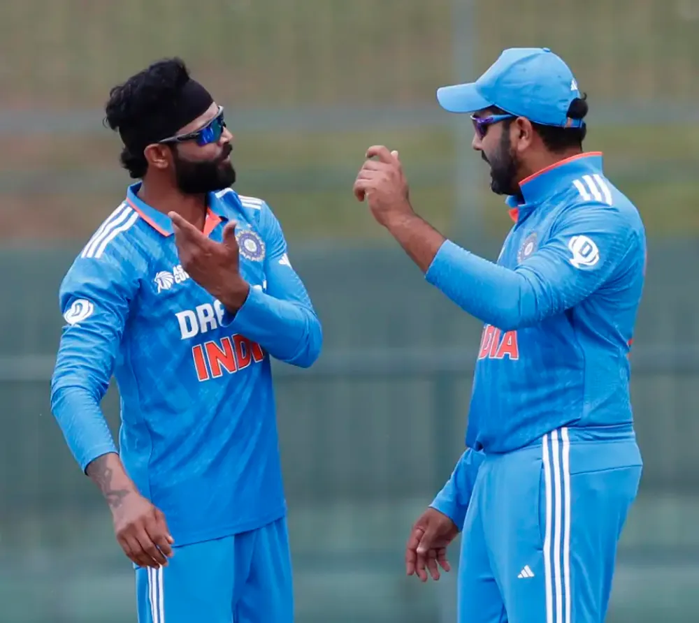 IND vs. AUS | Twiterrati laughs as Bumrah pleads Jadeja to spare his head from rocket throw