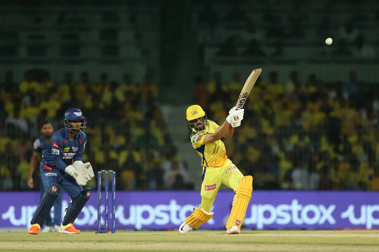 IPL 2023, CSK vs LSG | Twitter in awe of Ruturaj denting Tiago and LSG's hopes with mammoth six