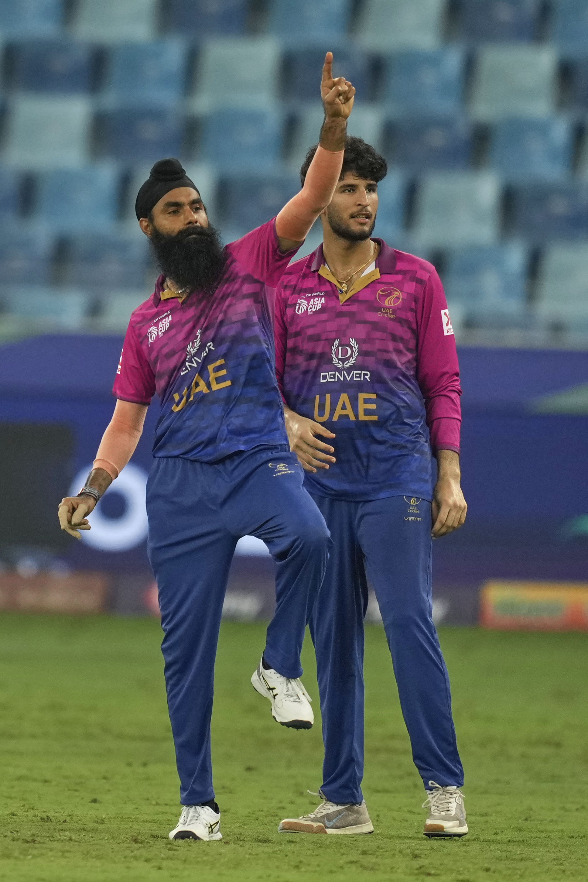 Asia Cup | Twitter reacts as Simranjeet Singh pulls off epic celebration after striking against Pakistan