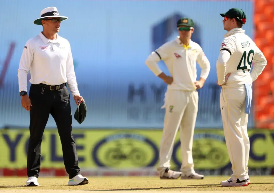 BGT 2023 | Twitter trolls helpless Steve Smith for being abandoned by teammates during DRS discussion