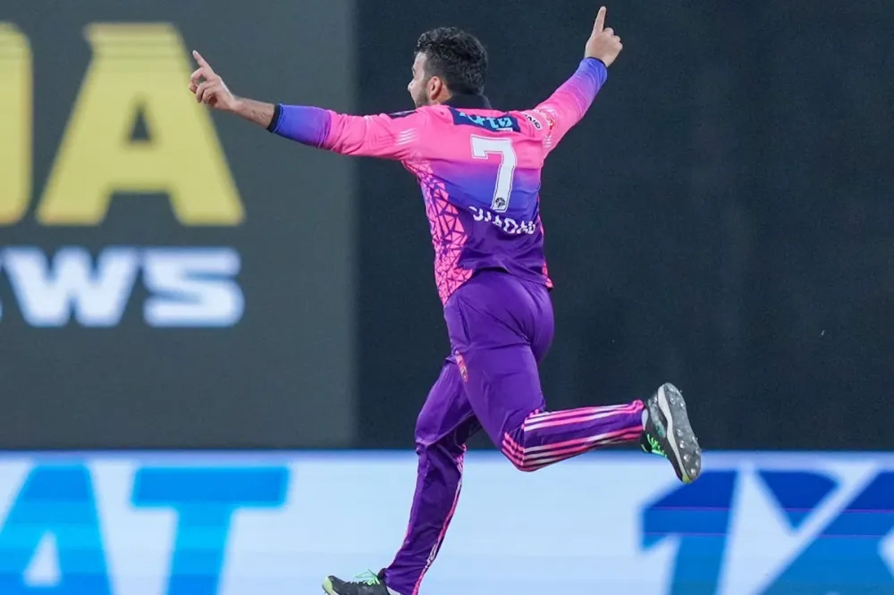 LPL 2024 | Shadab Khan’s bowling masterclass coupled with Gurbaz’s power batting crush Jaffna Kings