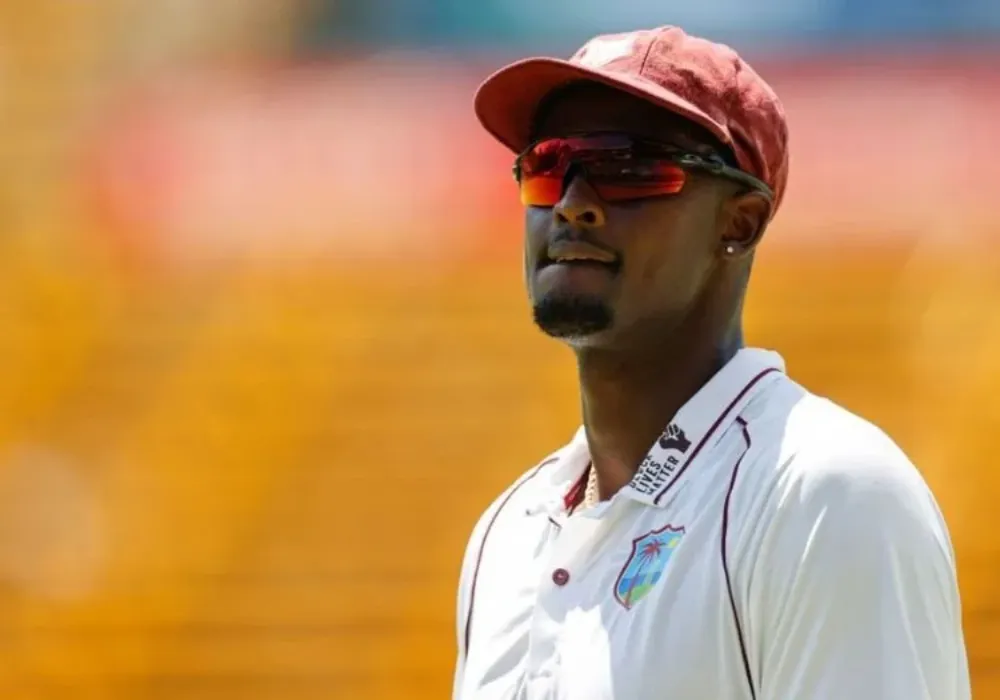 ENG vs WI | Twitter chirps as cheeky Holder pranks spider cam amidst Shamar injury