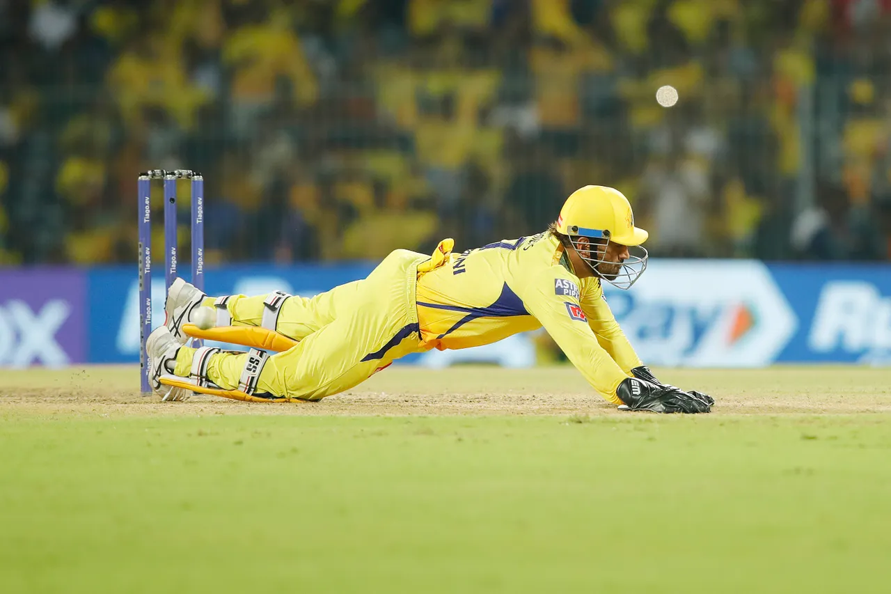 IPL 2023, CSK vs RR | Twitter praises Dhoni special as he sends Zampa back to pavilion with backhand flick
