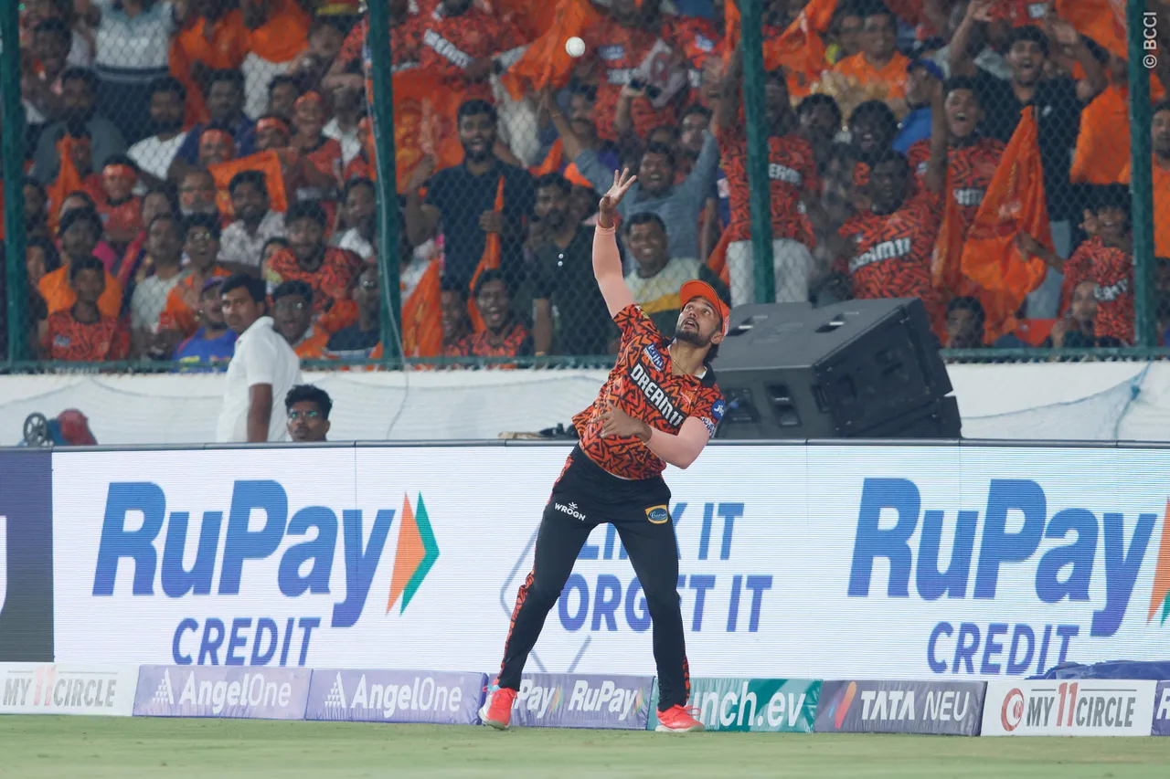 ‌IPL 2024 | Twitter abuzz after Nitish Reddy’s acrobatic effort in vain resulting in controversial boundary