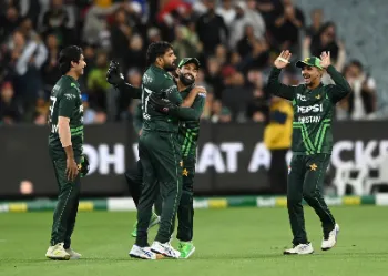 ‌AUS vs PAK | Twitter reacts as Irfan produces second stunner after offbeat law denied his first