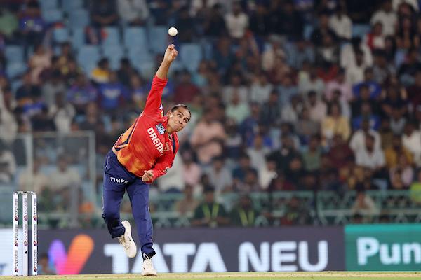 IPL 2024 | Twitter erupts as red-hot Rahul Chahar flattens stump after back-to-back Hulk sixes