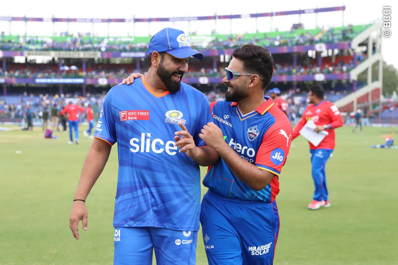 DC vs MI | Twitter in splits as Mumbai's chase hit a snag with flying kite crashing the party