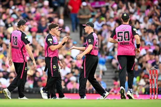 BBL | Twitter reacts to Smith’s fifty on return eliminate Strikers as Sixers secure top two finish 