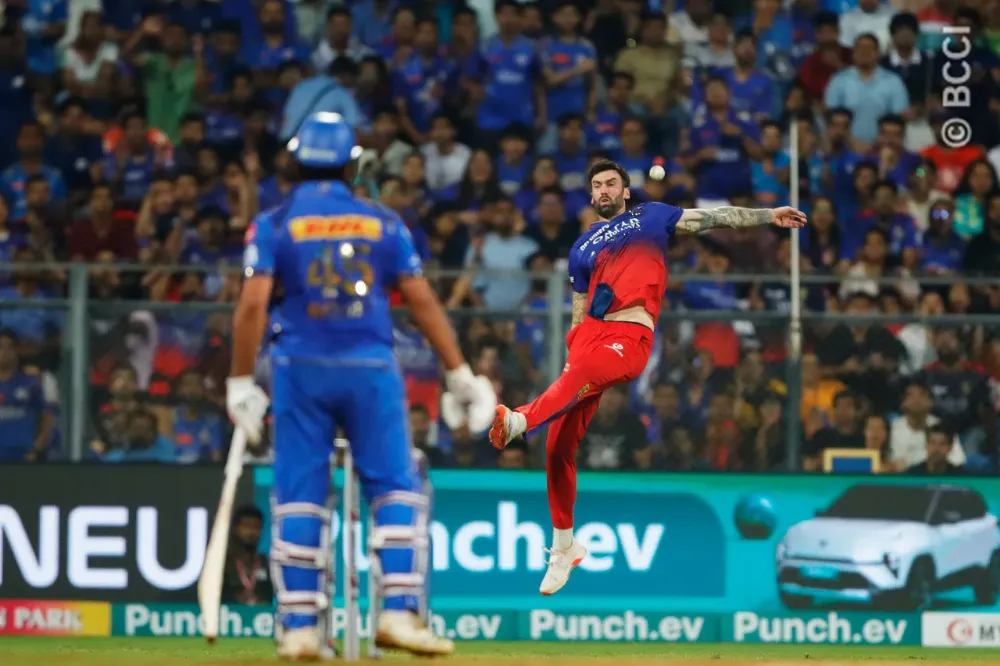 IPL 2024 | Twitter reacts to acrobatic Topley ending Hitman assault with one-handed screamer